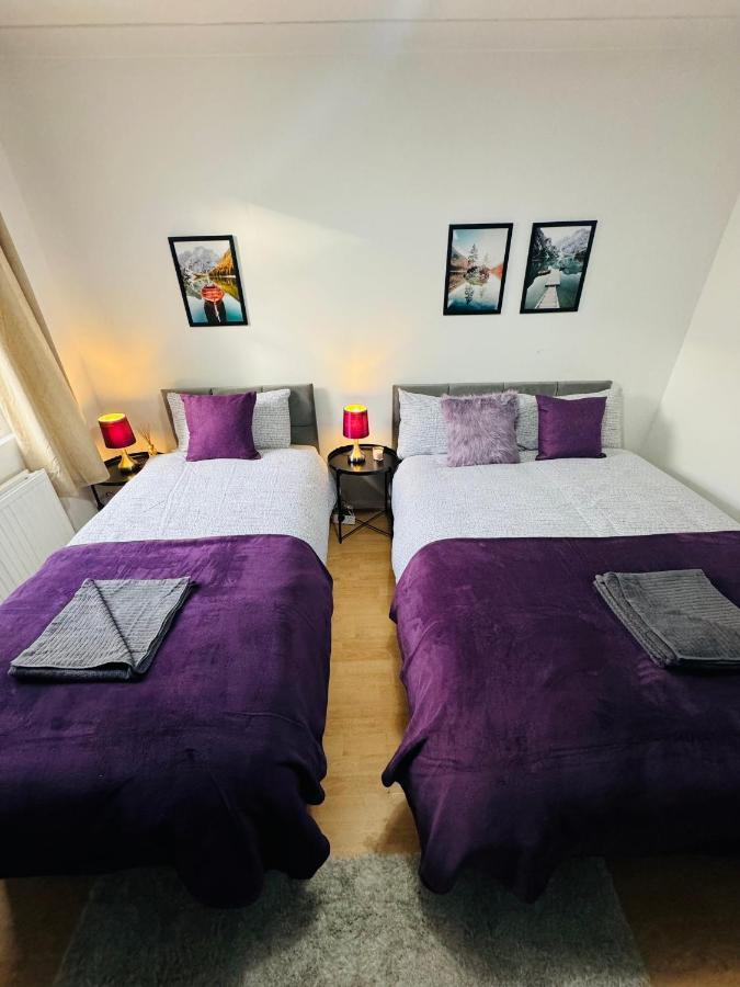 2 Bedrooms House Near Central London Exterior photo
